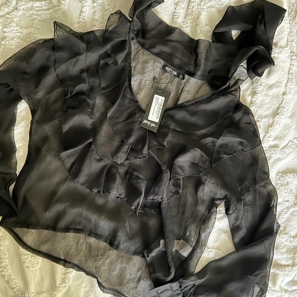 NASTY GAL “I see you” Sheer Ruffle Top NWT - Picture 5 of 5